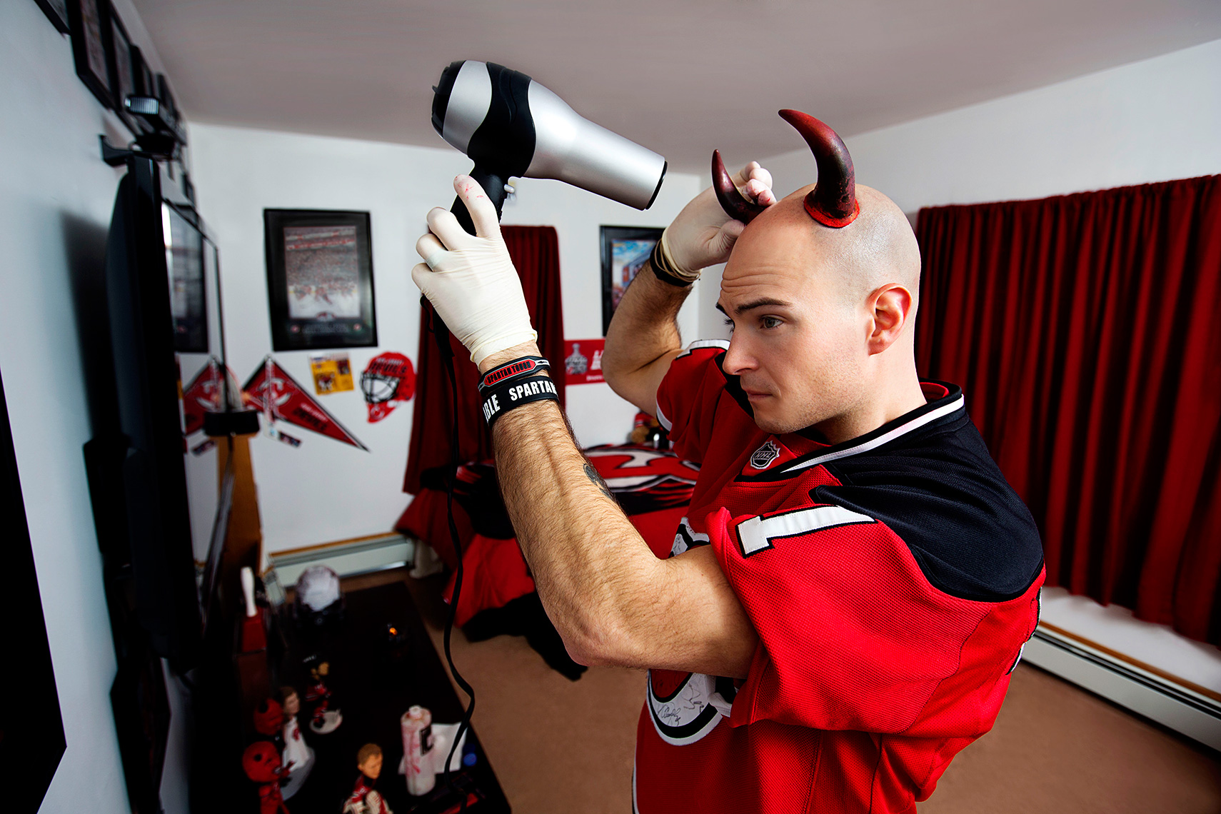 Sports Photographer STEVE BOYLE - New Jersey Devils Fans - NHL Hockey